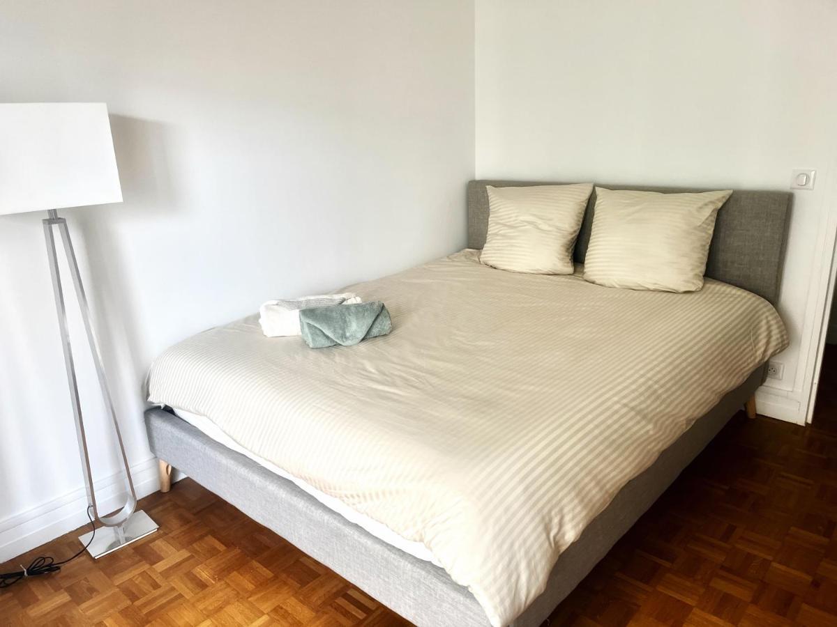 Modern Apartment Near The Eiffel Tower, 45M Париж Екстериор снимка